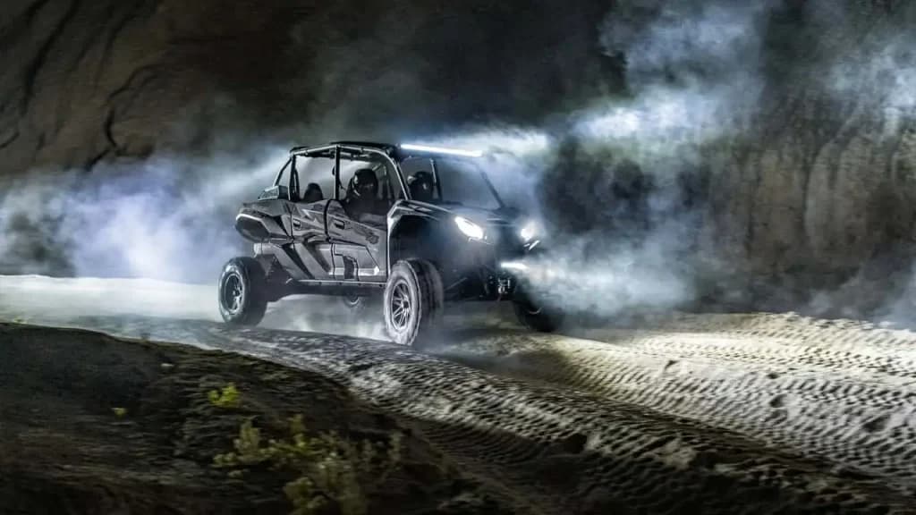 Kawasaki Teryx KRX Blackout Edition UTV – ідеальний для нічної їзди