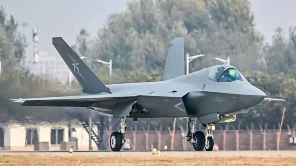 На відео показали перший політ винищувача п’ятого покоління J-35A
