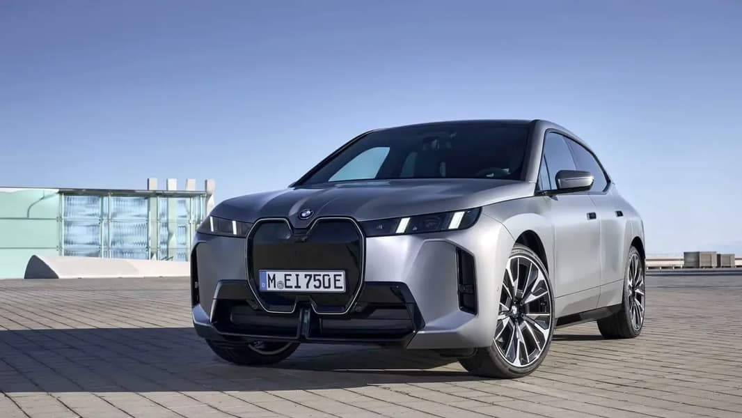 BMW iX: кінець епохи чи початок оновлення