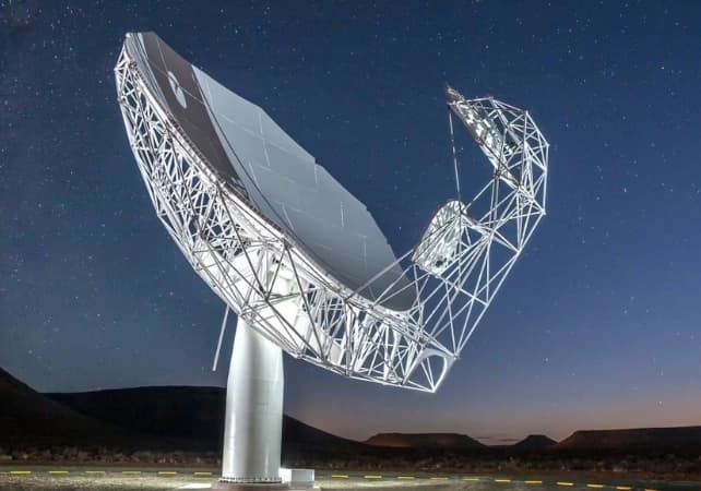 Вчені виявили найвіддаленіше джерело швидких радіосплесків у космосі