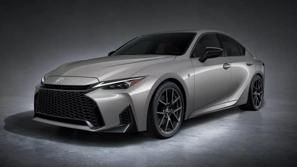 Lexus представив оновлену модель IS 2026