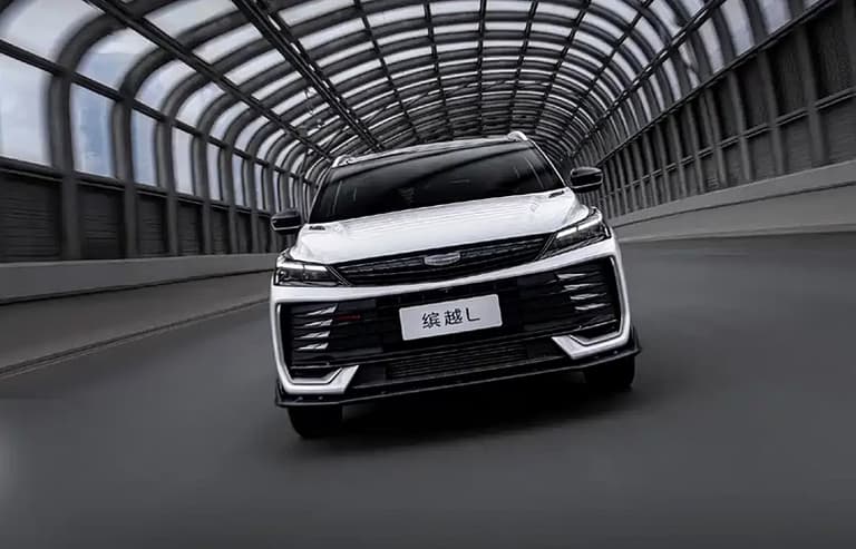 Представлений Geely Coolray L Battle Edition з великим антикрилом