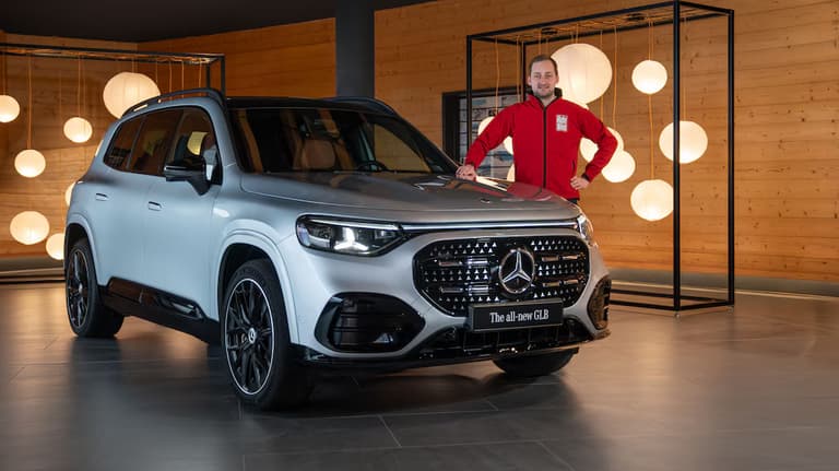 Представлений Mercedes-Benz GLB нового покоління