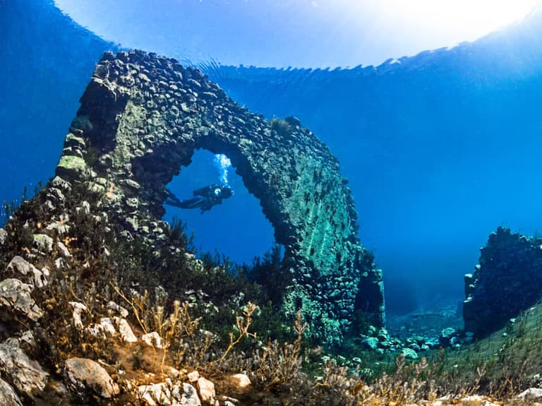 Вчені знайшли докази існування затонулого міста віком 7000 років