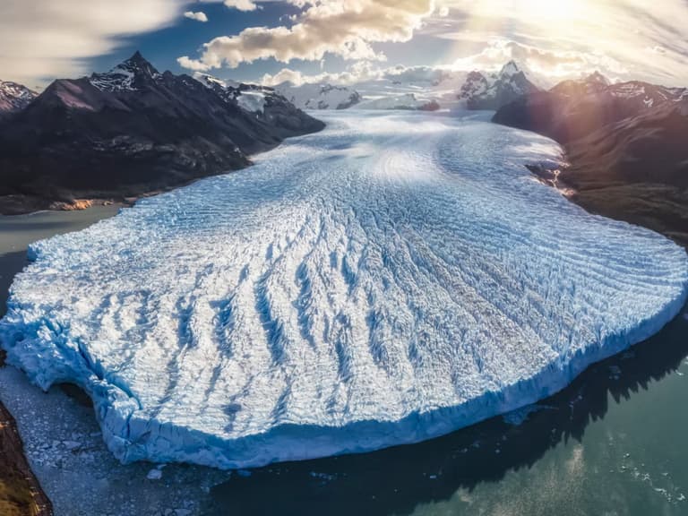 Єдиний льодовик, який не тане – вчені намагаються розгадати його секрет