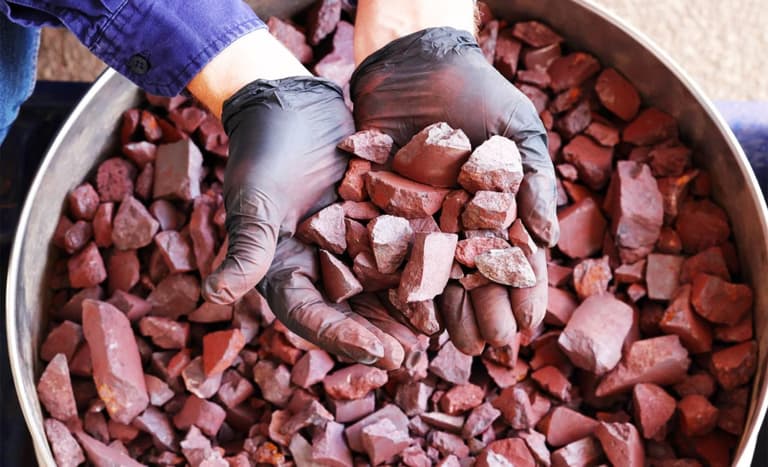 Вчені повідомили про найбільше в історії родовище залізної руди