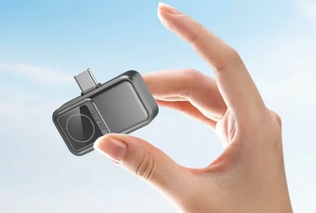 Представлений компактний тепловізор для смартфона