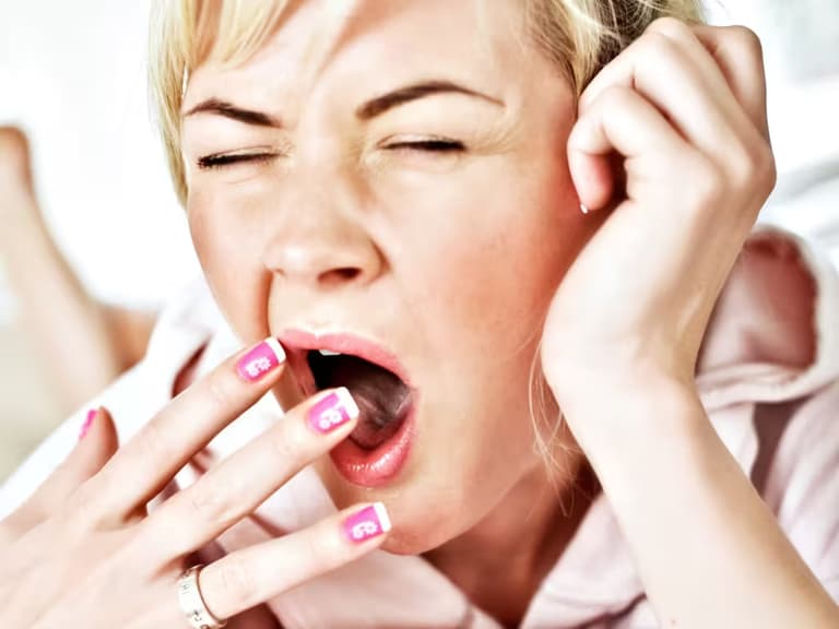 Вчені відкрили нові деталі про причини позіхання