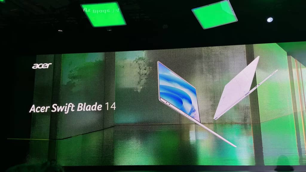 Acer створила ноутбук, який важить менше кілограма