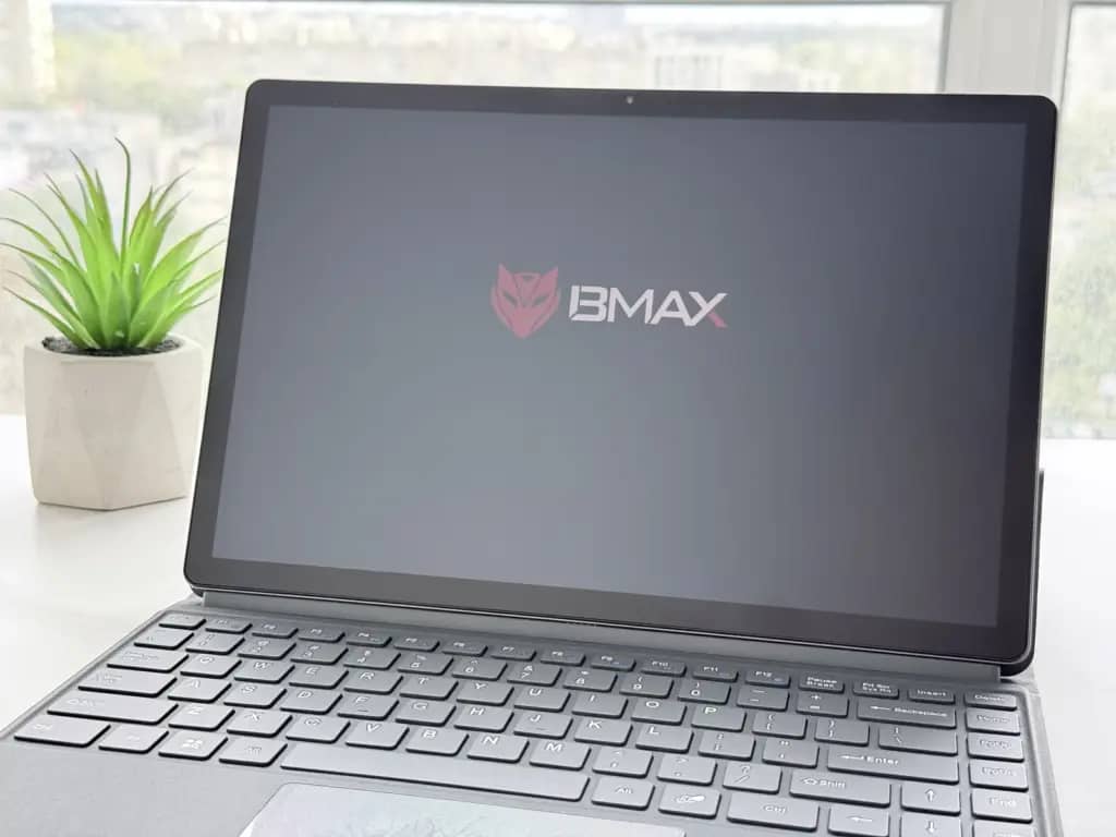 Огляд BMAX I13: великий планшет для роботи, читання і малювання за доступну ціну