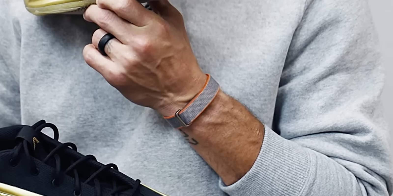Fitbit Air: новий фітнес-трекер від Google
