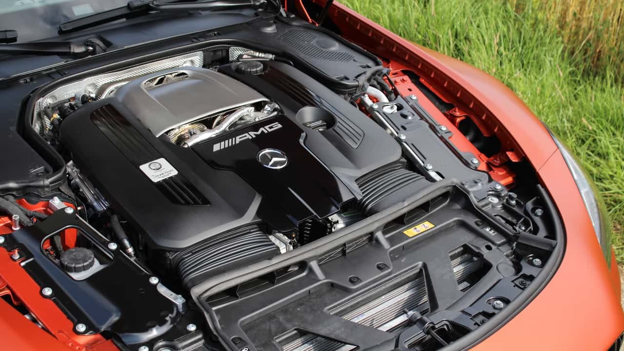 Офіційно: новий двигун AMG V8 з’явиться цього року