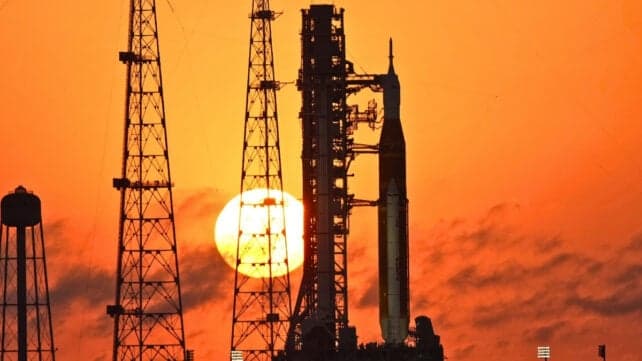 NASA розпочинає зворотний відлік до першого пілотованого запуску на Місяць за 53 роки