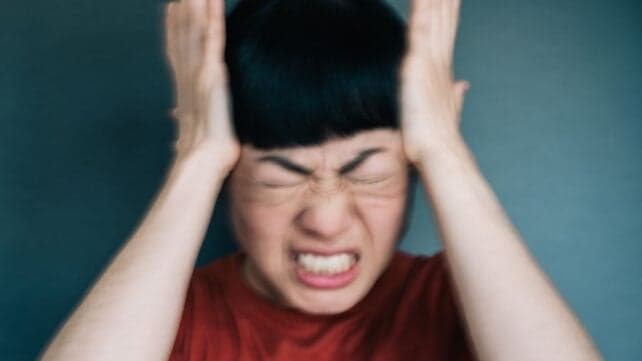 Синдром «вибухаючої голови»: що це таке і чому він виникає?