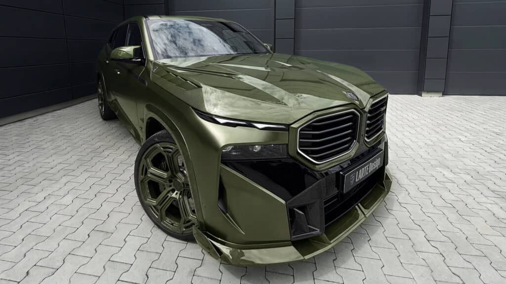 LARTE Design перетворює BMW XM у матовий оливковий шедевр