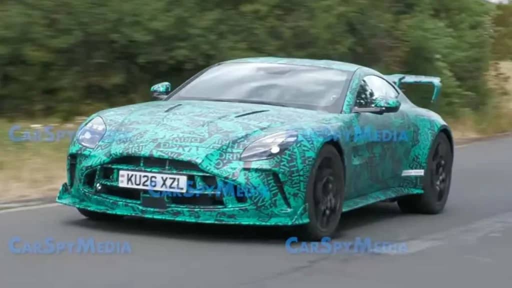 Aston Martin розробляє новий Vantage для конкуренції з Porsche 911 GT3